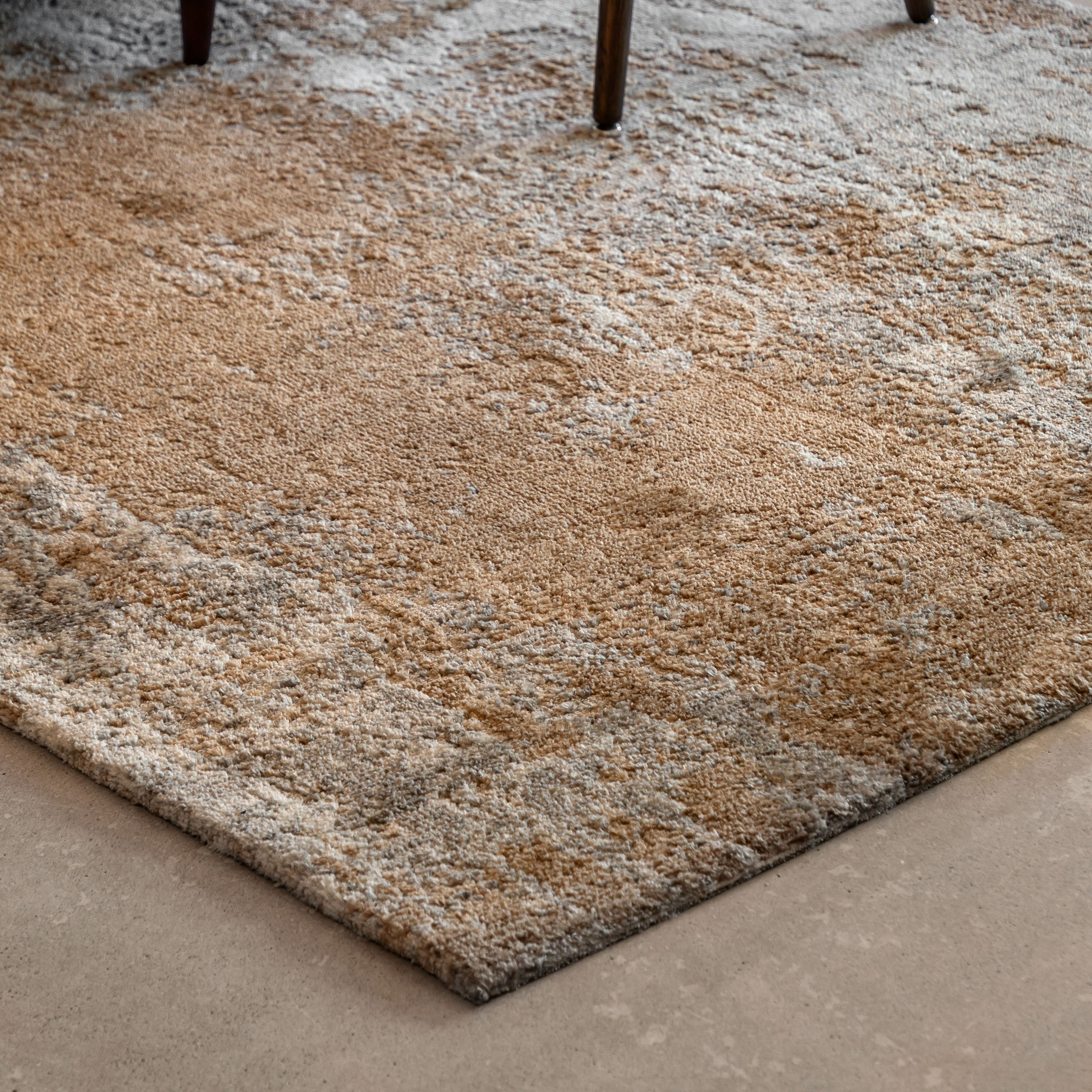 Nanda Rug Natural - detail and lifestyle view 2