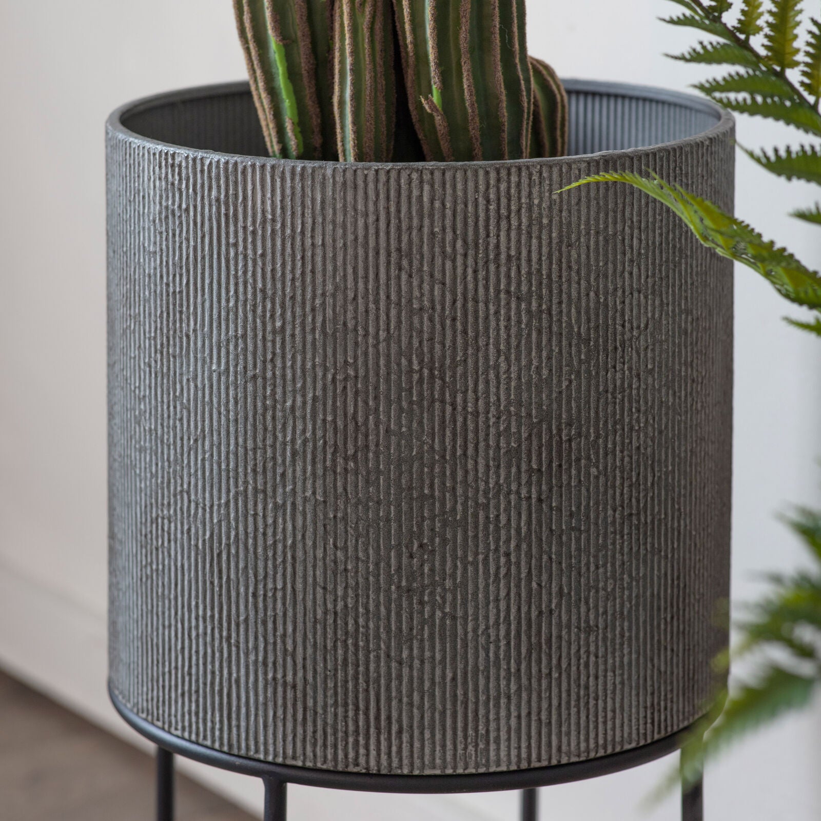OLIVIA Metal Planter Set of 2 – Grey Ridged Finish with Black Stand | malletandplane.com