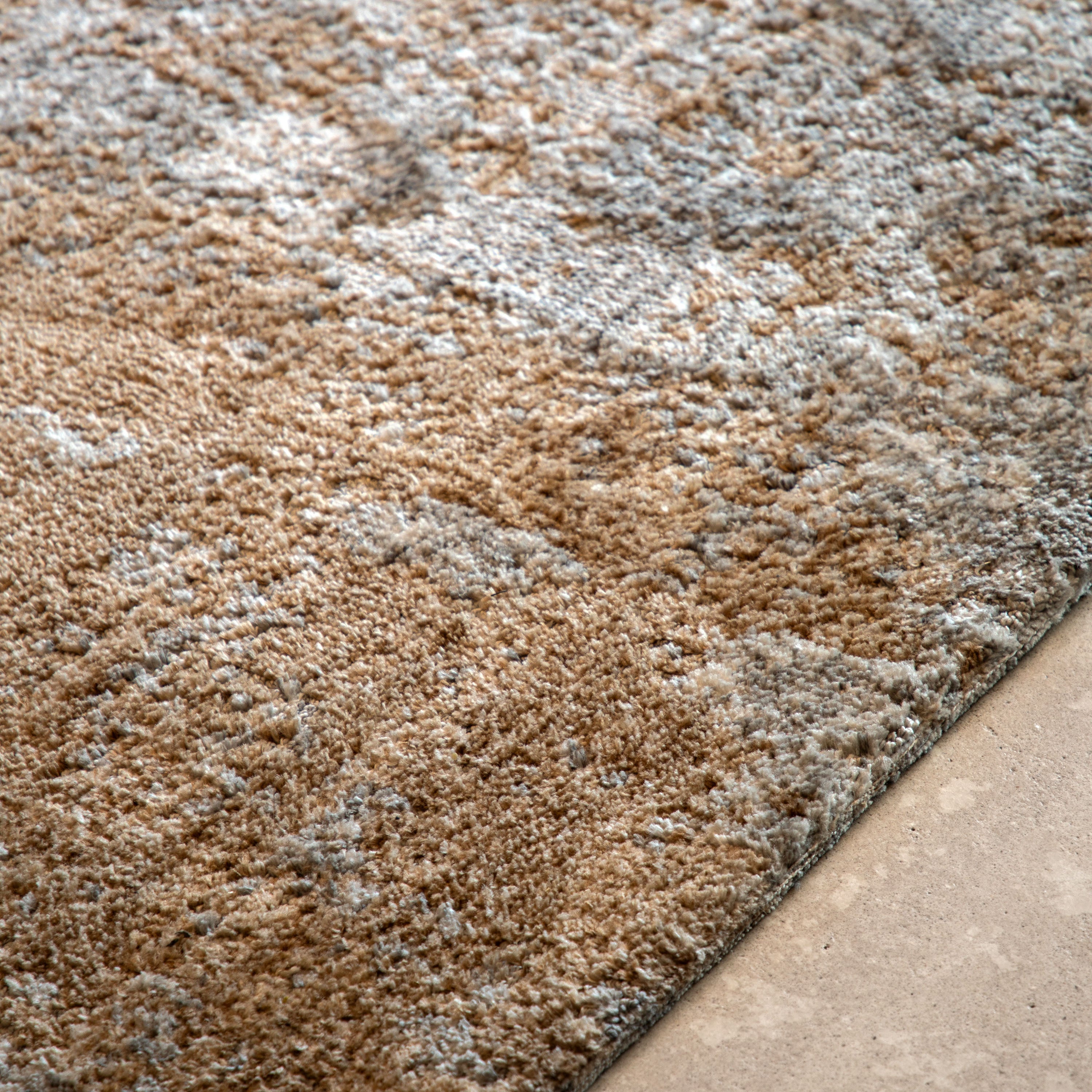 Nanda Rug Natural - detail and lifestyle view 3