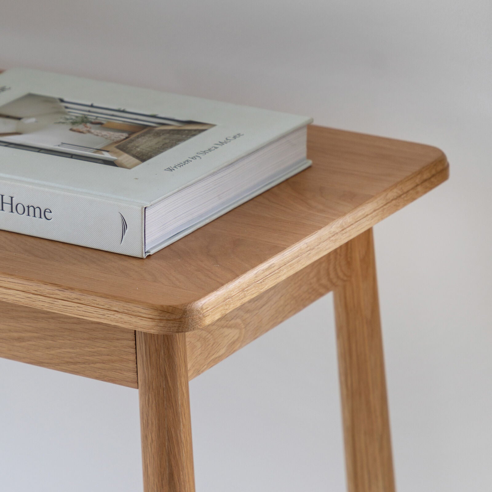 Axel natural oak console table | malletandplane.com