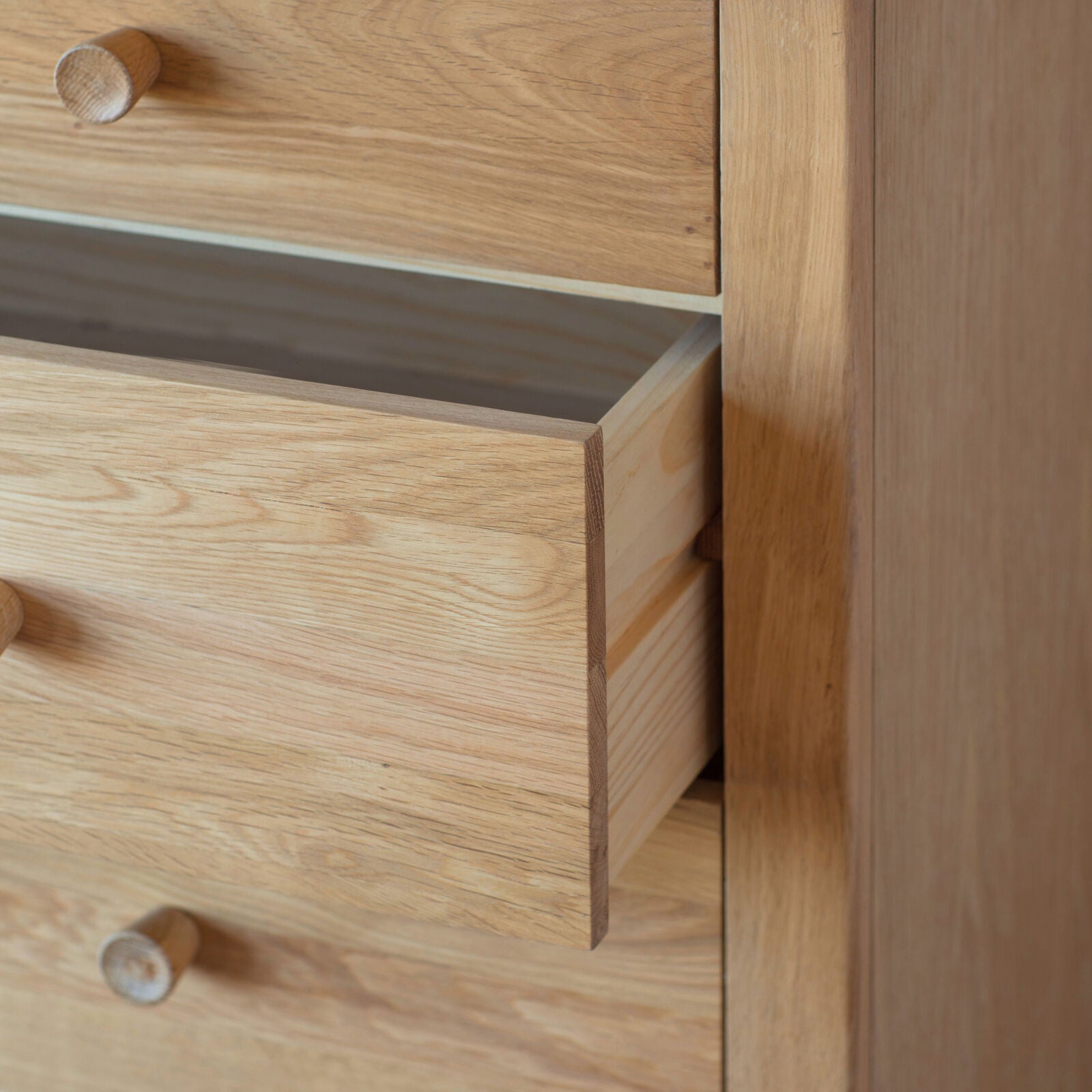 Axel Nordic style natural oak 5 drawer chest of drawers | malletandplane.com