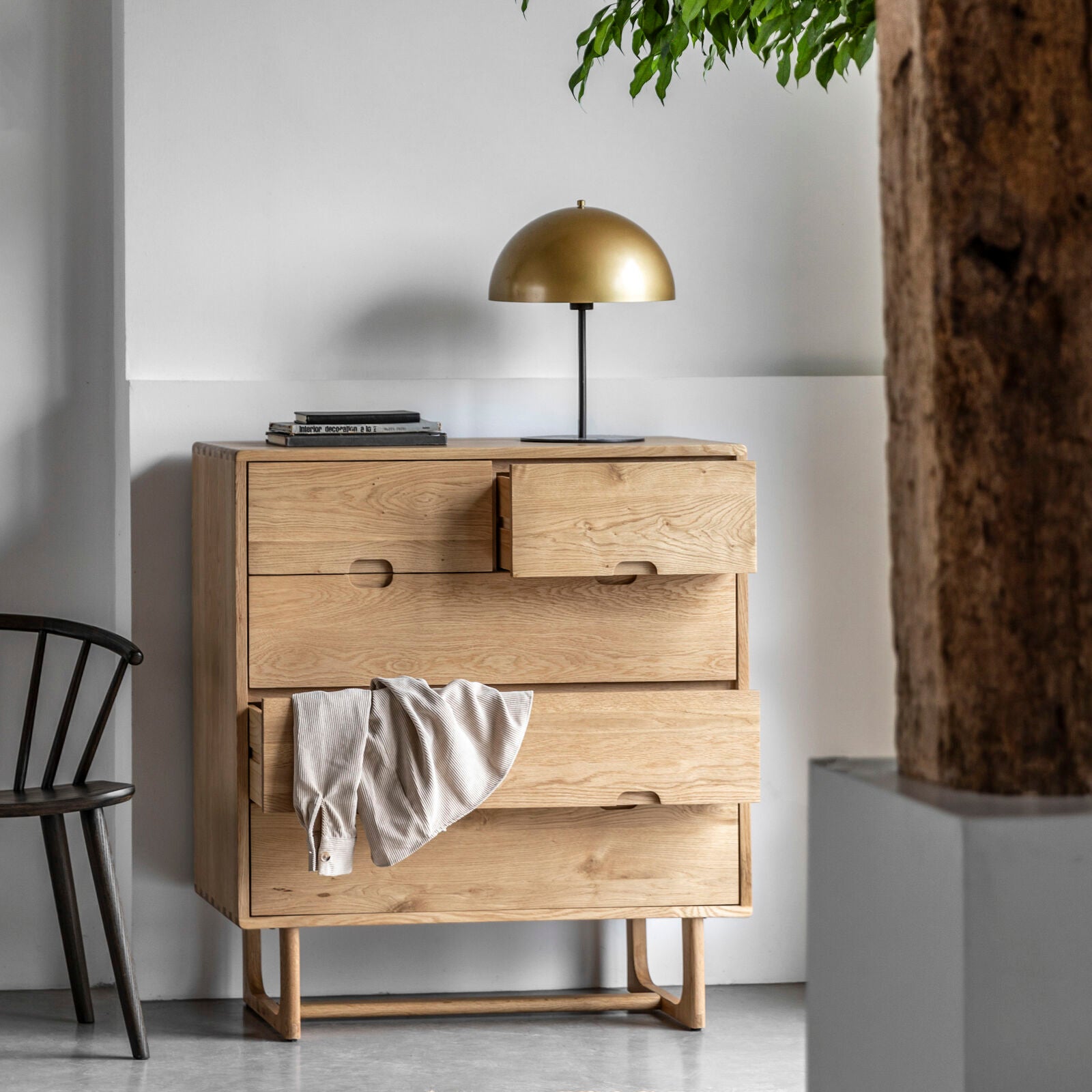 Kantu 5 drawer chest of drawers in oak with traditional jointing | malletandplane.com
