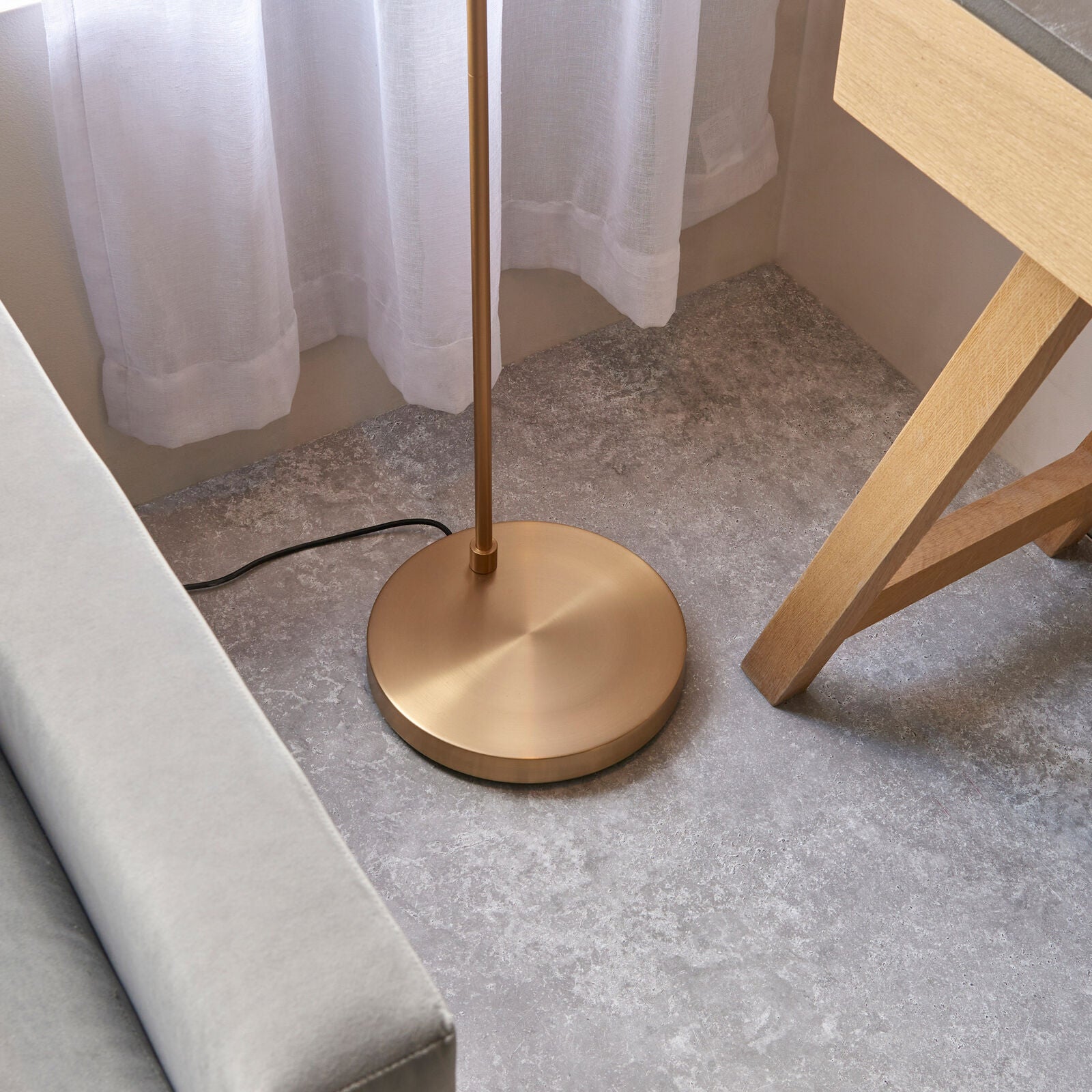 KARNA Gold Floor Lamp | Reading Light for Calm Bedrooms