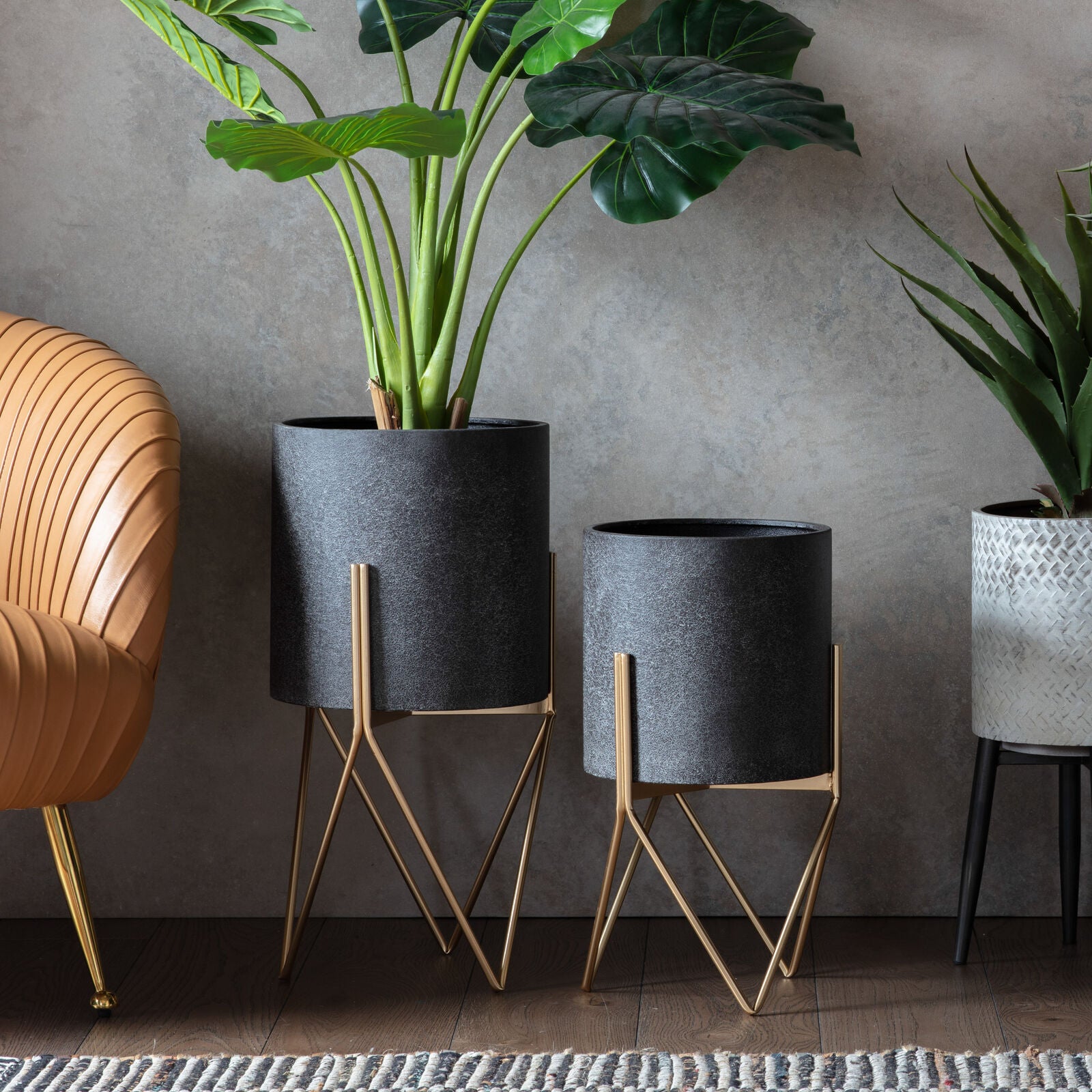 LUCA Small Metal Planter – Grey & Gold with Geometric Stand