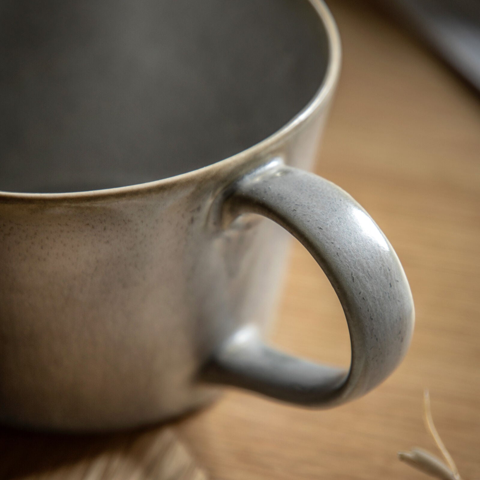 Pebble 4 pack of soft minimalistic ceramic mugs | malletandplane.com