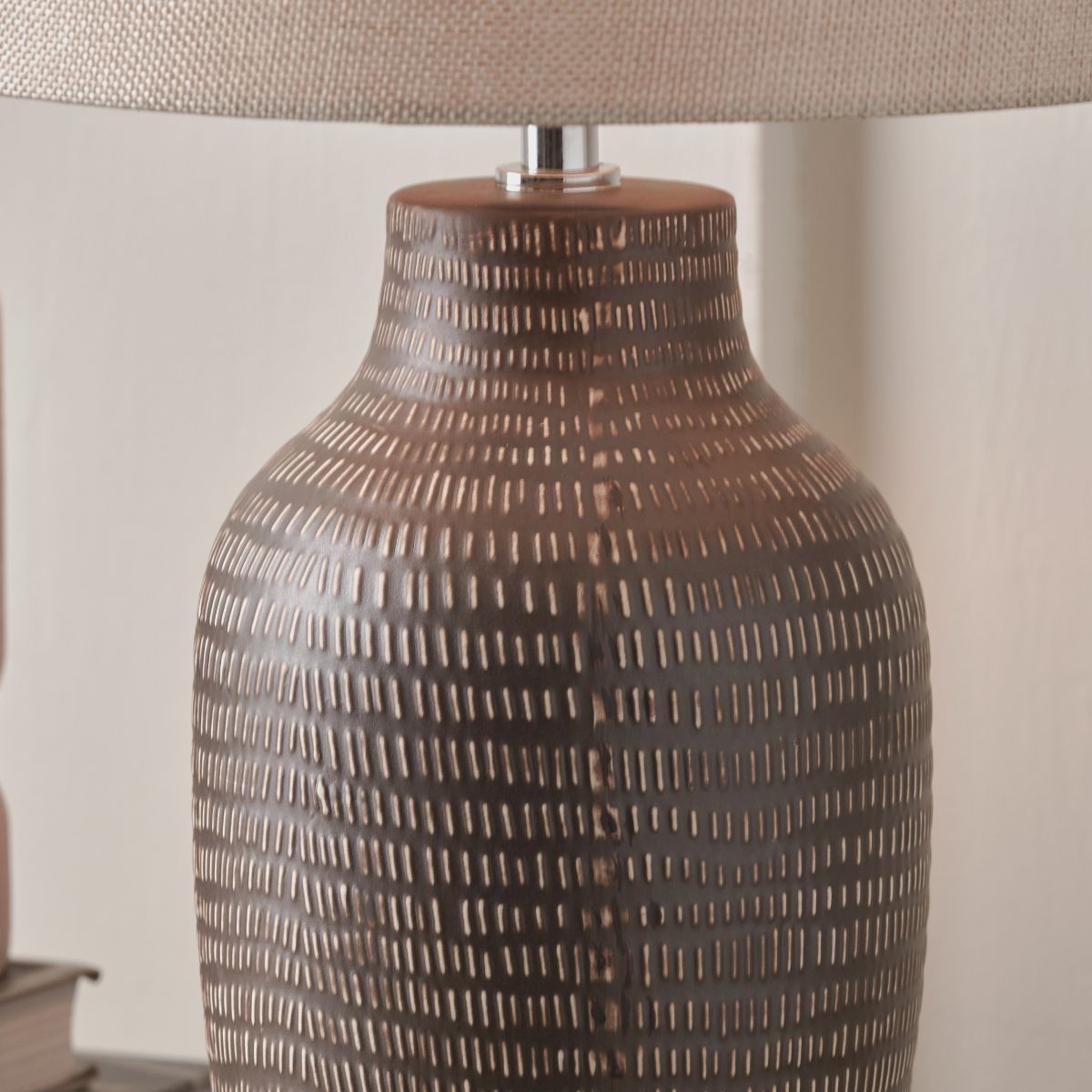 Runa Ceramic Table Lamp | malletandplane.com